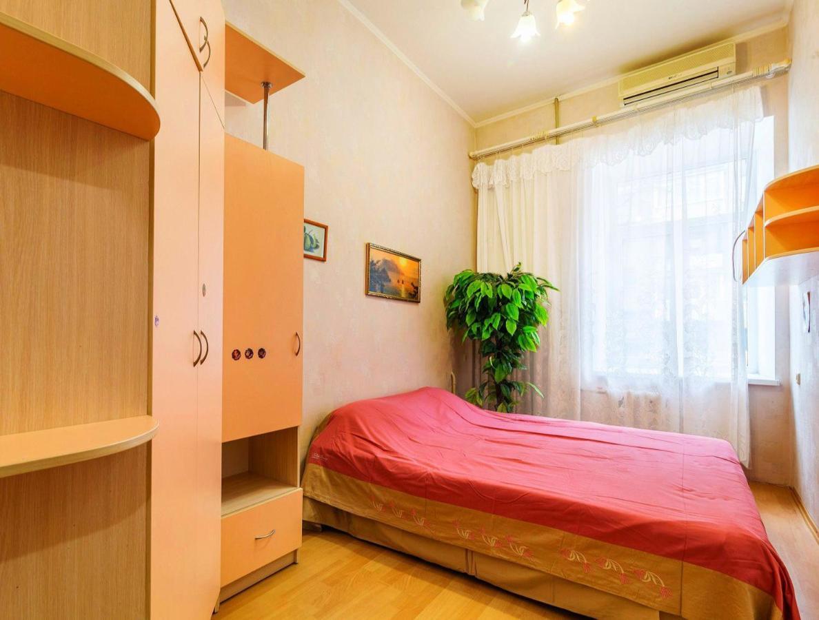 Large Apartment In The Center Dnjepropetovsk Buitenkant foto